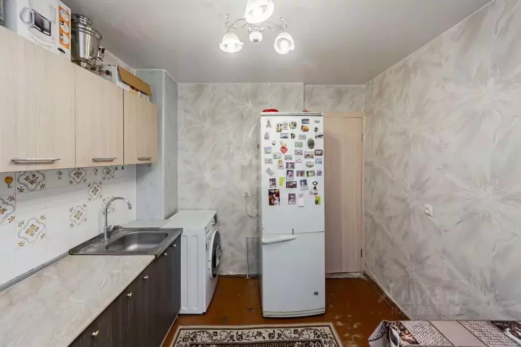 3-к кв. Тюменская область, Тюмень Восточный мкр, ул. Моторостроителей, ... - Фото 1