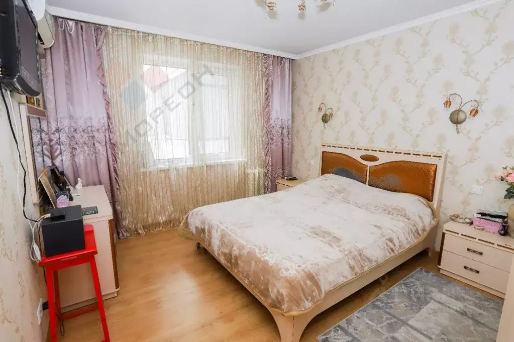 3-к кв. Краснодарский край, Краснодар ул. Красных Партизан, 4/4 (93.85 ... - Фото 0