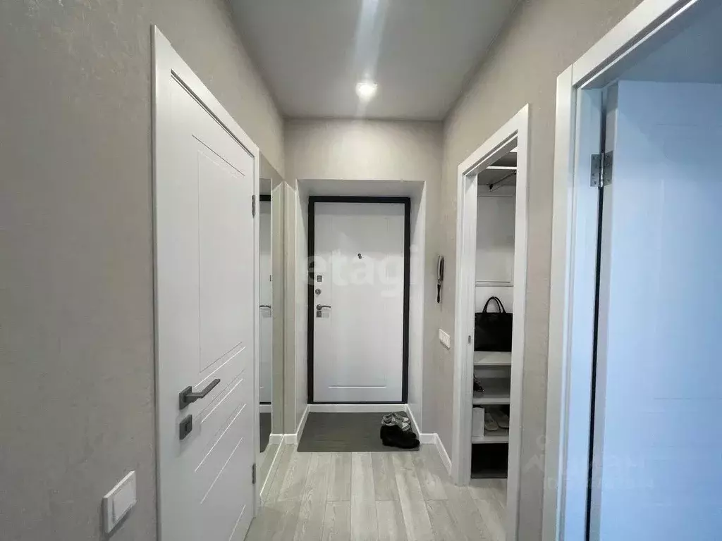 1-к кв. Татарстан, Казань ул. Азата Аббасова, 23А (34.4 м) - Фото 0