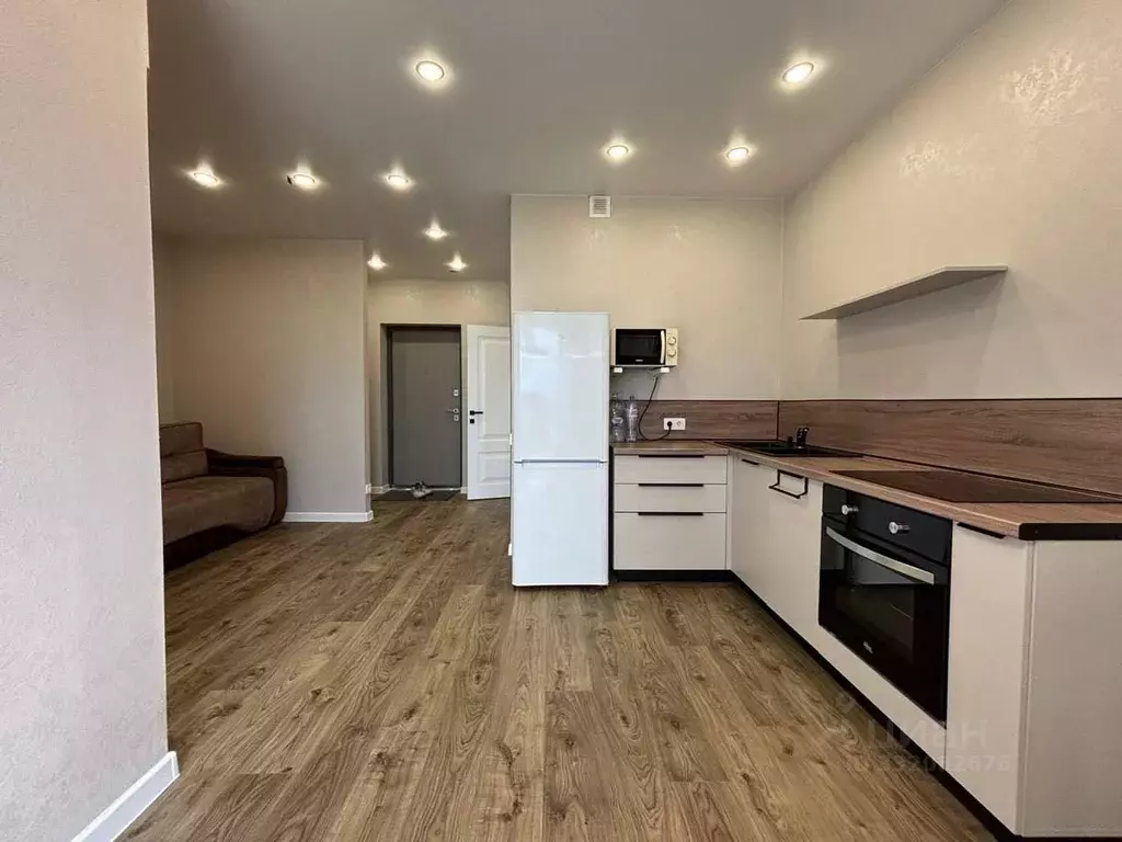 1-к кв. Татарстан, Казань ул. Братьев Касимовых, 35 (45.0 м) - Фото 0