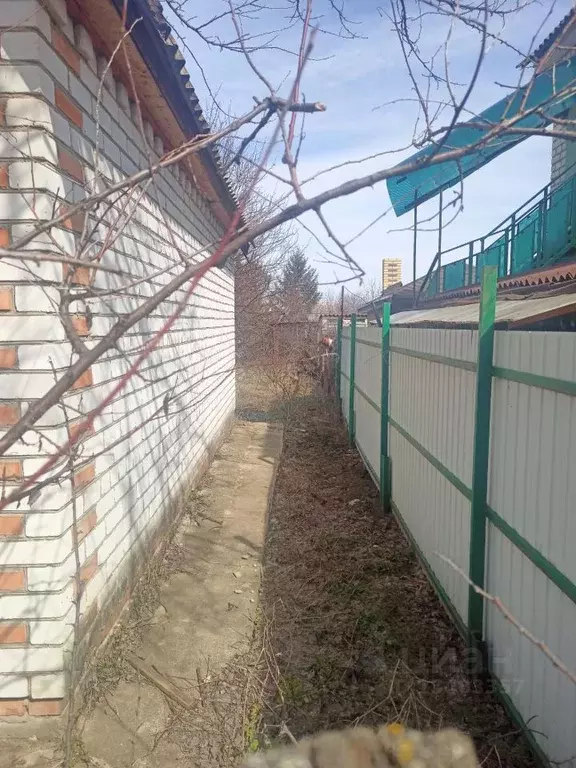 Дом в Волгоградская область, Среднеахтубинский район, Ахтубинское ... - Фото 1