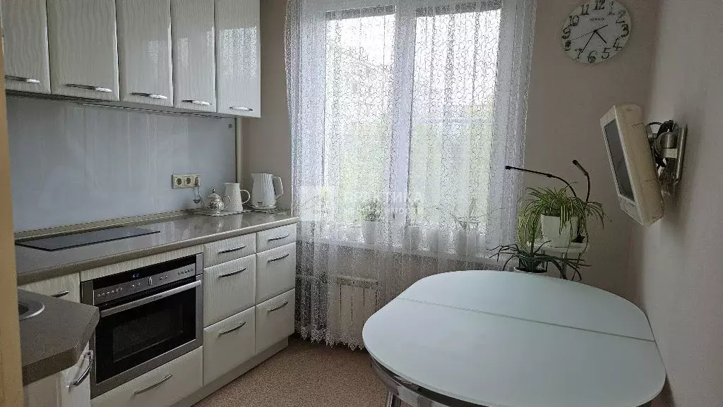 Продается 4-комнатная квартира - Фото 0