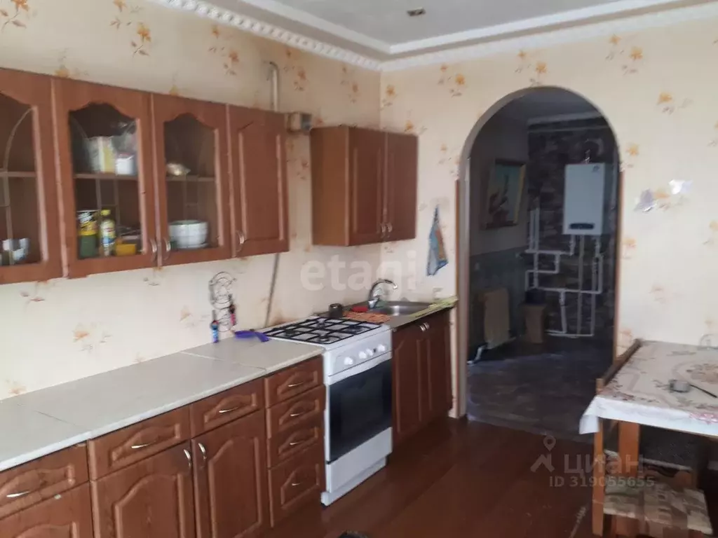 Дом в Саратовская область, Балашов ул. Чапаева, 12 (190 м) - Фото 1