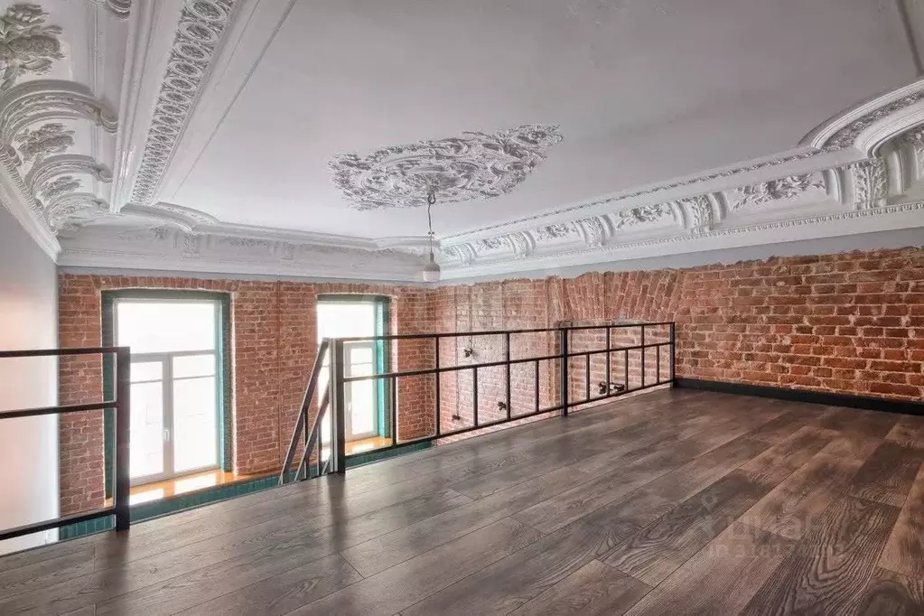 Комната Санкт-Петербург Суворовский просп., 1/8 (39.0 м) - Фото 0