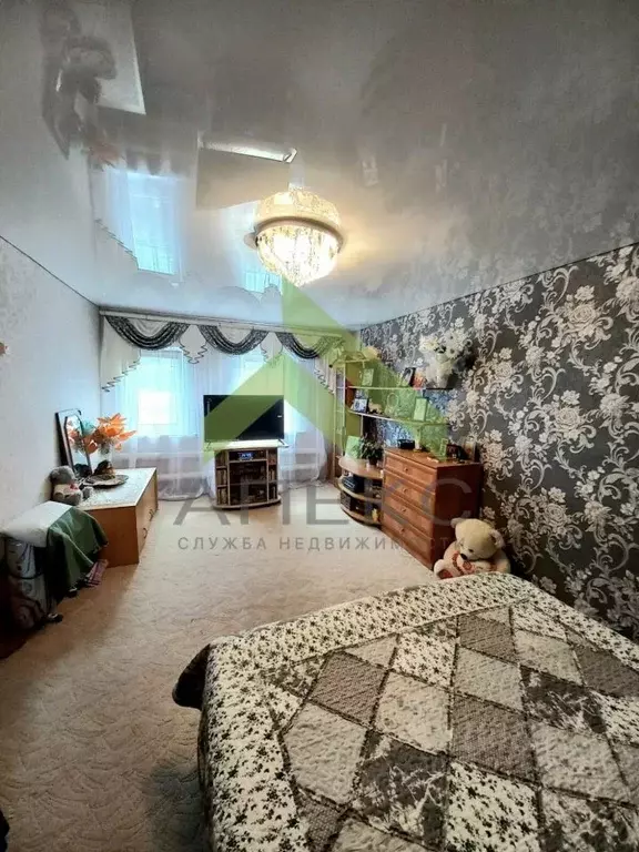 Дом в Воронежская область, Хохольское городское поселение, с. Хохол ... - Фото 1