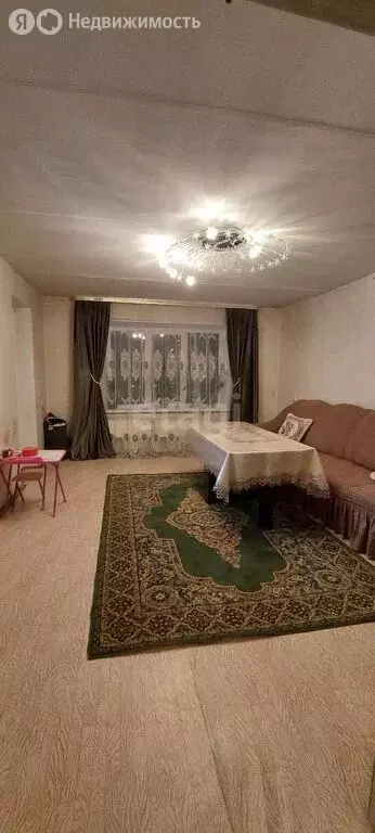 4-комнатная квартира: Тобольск, 10-й микрорайон, 34 (90 м) - Фото 0