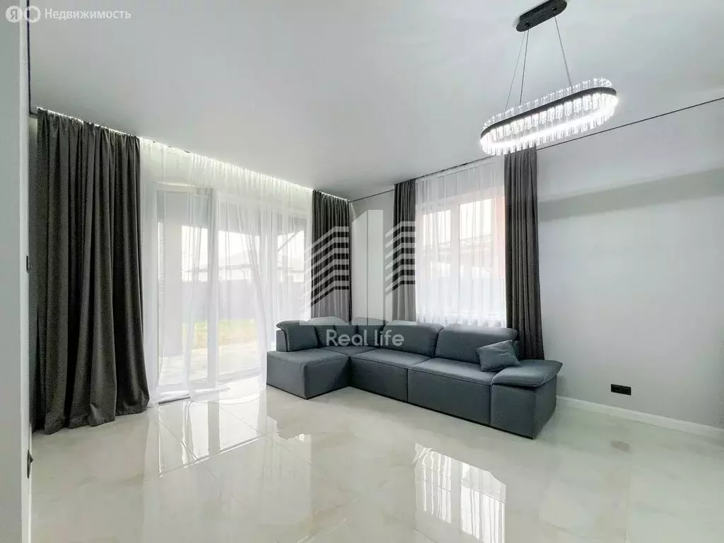 Дом в Домодедово, территория КП Рэд, 255 (170 м) - Фото 1