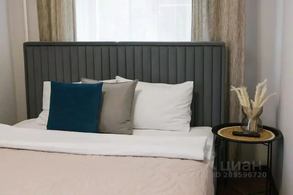 2-к кв. Хабаровский край, Хабаровск Амурский бул., 12 (45.0 м) - Фото 1