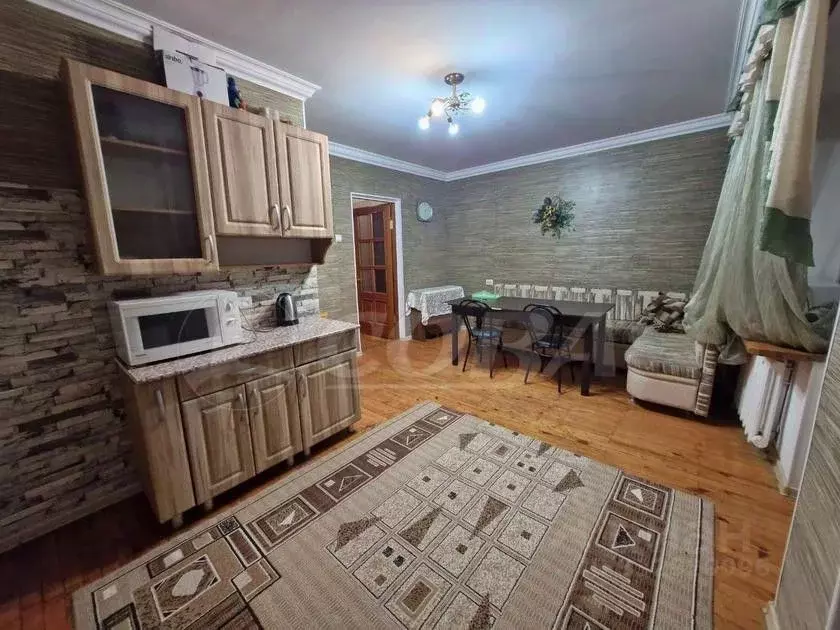3-к кв. Тюменская область, Тобольск Рощинский пер., 40 (82.0 м) - Фото 1