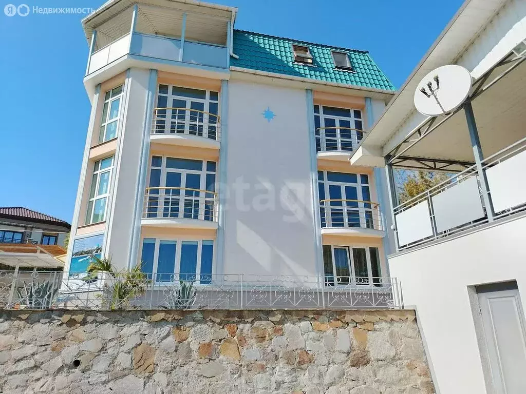Дом в Алушта, Судакская улица (390.3 м) - Фото 0