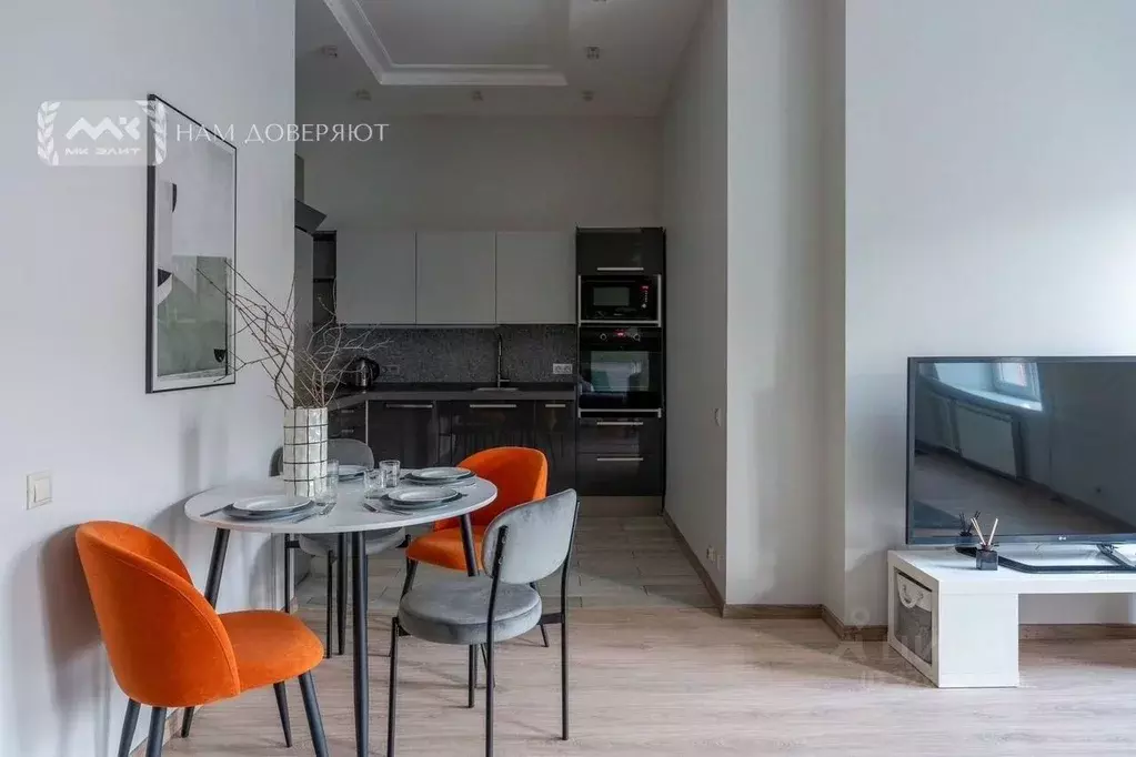 2-к кв. Санкт-Петербург 1-я Васильевского острова линия, 22 (60.0 м) - Фото 2