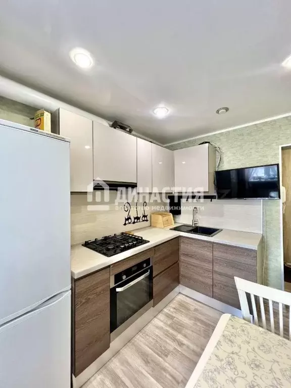 3-к кв. Пензенская область, Пенза ул. Ватутина, 8 (67.5 м) - Фото 1