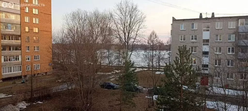 3-комнатная квартира: Рыбинск, набережная Космонавтов, 29 (57.9 м) - Фото 1