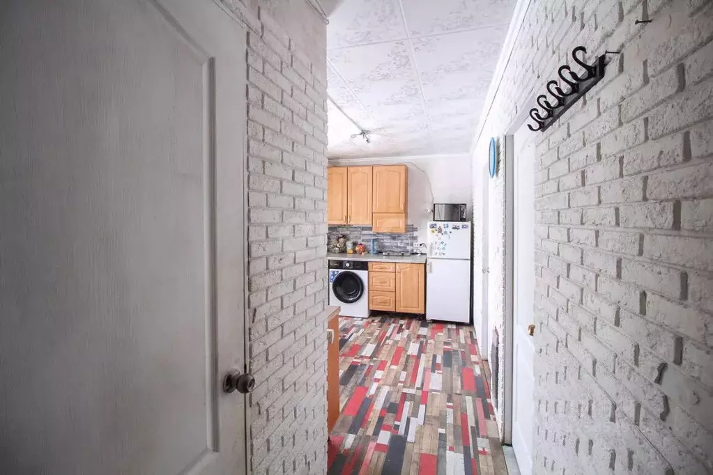 Дом в Алтайский край, Барнаул городской округ, пос. Бельмесево ул. ... - Фото 1