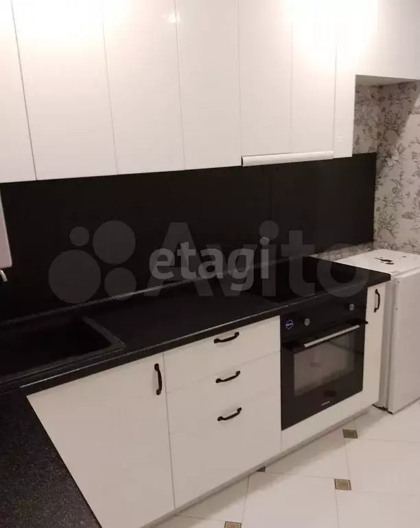 3-к. квартира, 68 м, 1/9 эт. - Фото 0