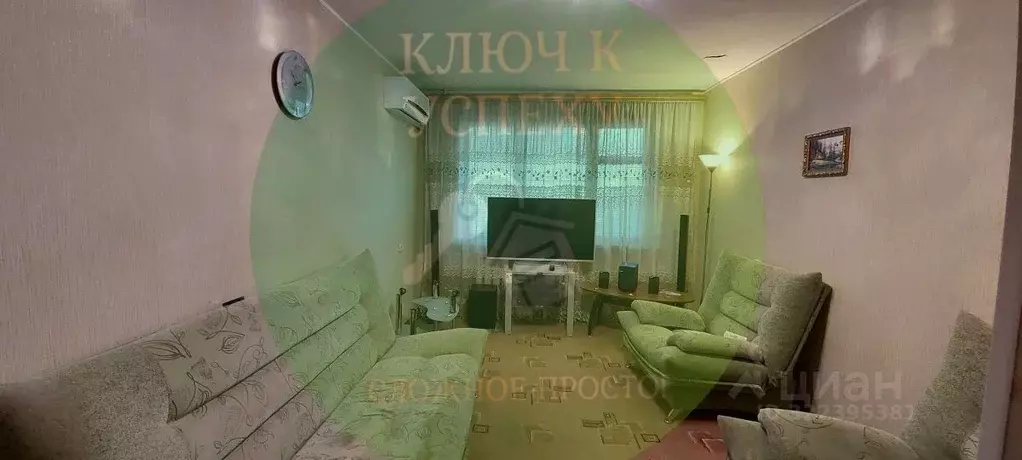 2-к кв. Волгоградская область, Волгоград ул. Одоевского, 82 (44.4 м) - Фото 1