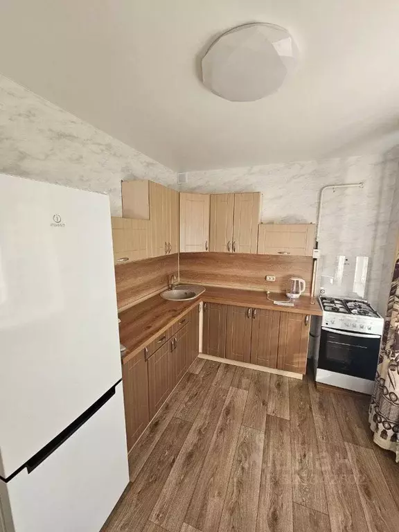 1-к кв. Омская область, Омск ул. Звездова, 62 (38.0 м) - Фото 0