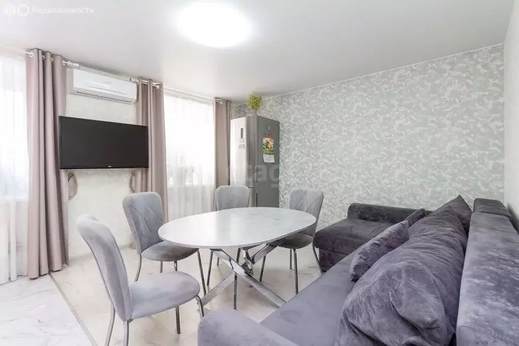 2-комнатная квартира: Тюмень, Флотская улица, 32 (77.3 м) - Фото 0