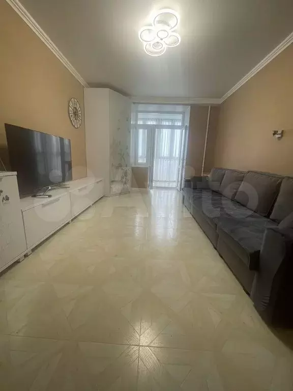 2-к. квартира, 60 м, 5/5 эт. - Фото 1