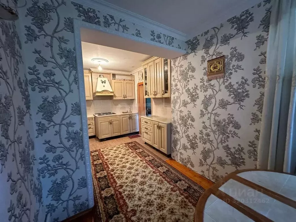 4-к кв. Дагестан, Махачкала ул. Лаптиева, 40А (110.0 м) - Фото 0