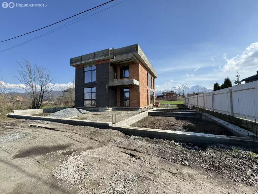 Дом в Владикавказ, СНТ Надежда (250 м) - Фото 1