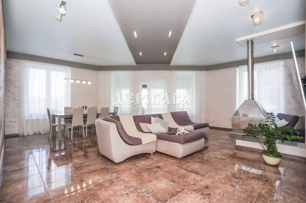 Коттедж в Белгородская область, Старооскольский городской округ, с. ... - Фото 1