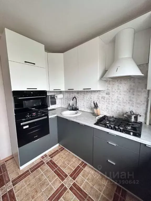 4-к кв. Белгородская область, Белгород ул. Щорса, 45а (82.9 м) - Фото 2