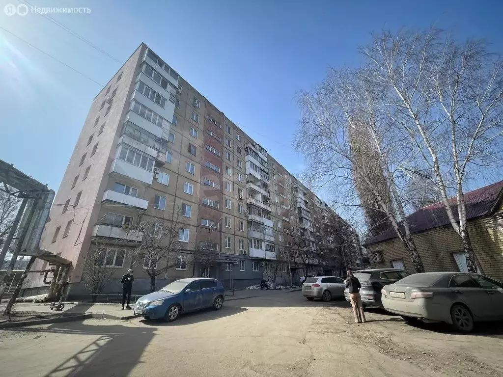 3-комнатная квартира: Саратов, улица имени А.П. Шехурдина, 28 (58.8 м) - Фото 1