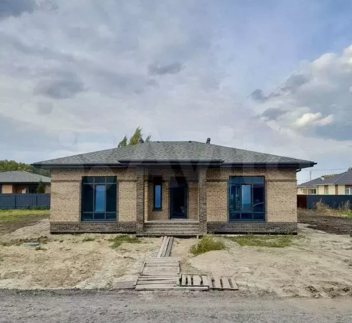 Дом 80 м на участке 10 сот. - Фото 1