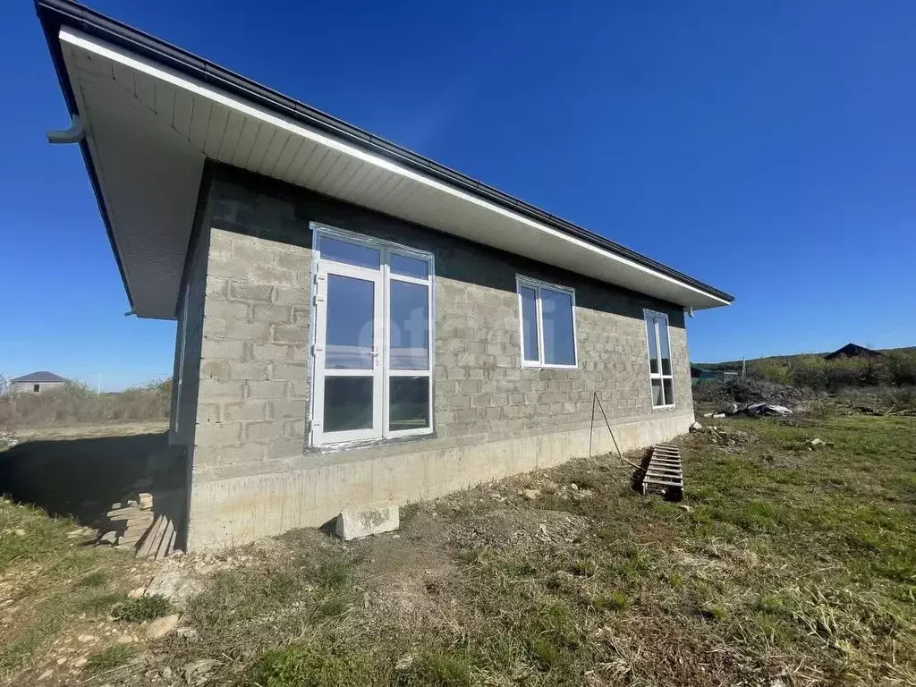 Дом в Адыгея, Майкоп Оштенский пер. (106 м) - Фото 1