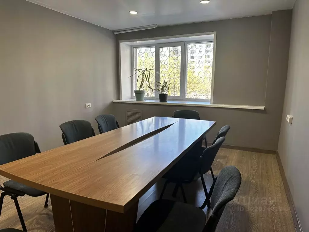 Офис в Свердловская область, Екатеринбург ул. Маршала Жукова, 10 (139 ... - Фото 2