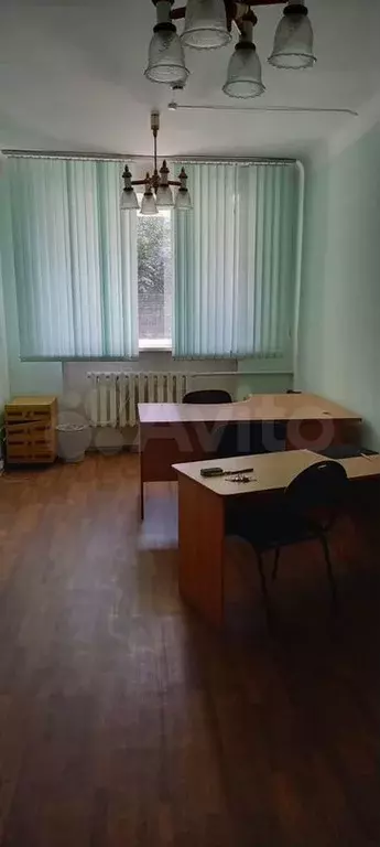 Офис на Красном пр-кте,16 м2, 3 эт., мебель, у мет - Фото 0