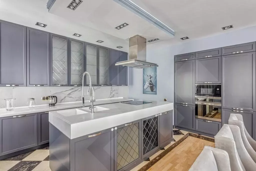 3-к кв. Москва Страстной бул., 10к1 (135.7 м) - Фото 1