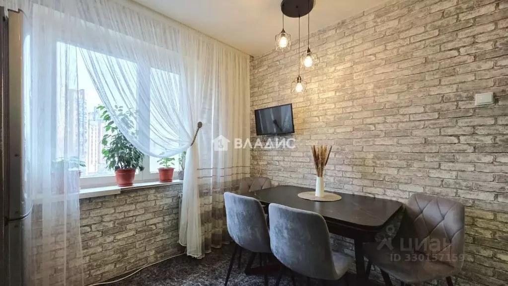 3-к кв. Липецкая область, Липецк ул. Достоевского, 71 (64.3 м) - Фото 1