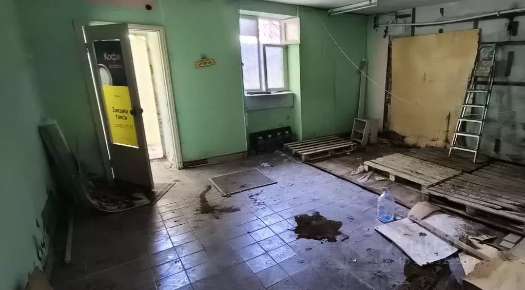Помещение свободного назначения в Севастополь ул. Пролетарская, 23 (45 ... - Фото 0