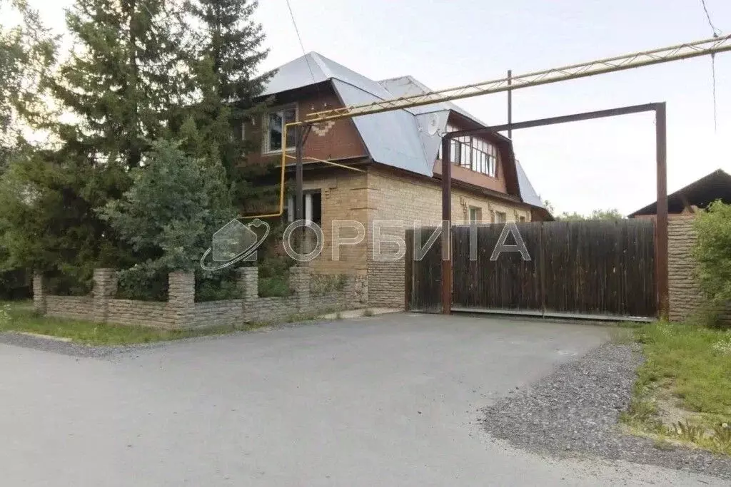 Дом в Тюменская область, Тюмень ул. Ленина (202 м) - Фото 1