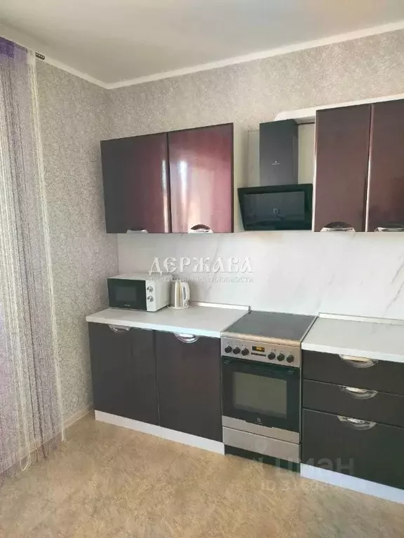 1-к кв. Белгородская область, Старый Оскол Степной мкр, 32 (43.0 м) - Фото 0
