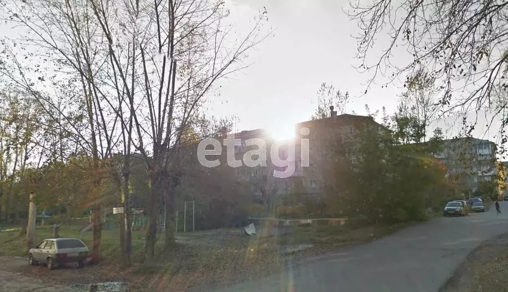 1-комнатная квартира: Златоуст, проспект имени Ю.А. Гагарина, 7-я ... - Фото 2