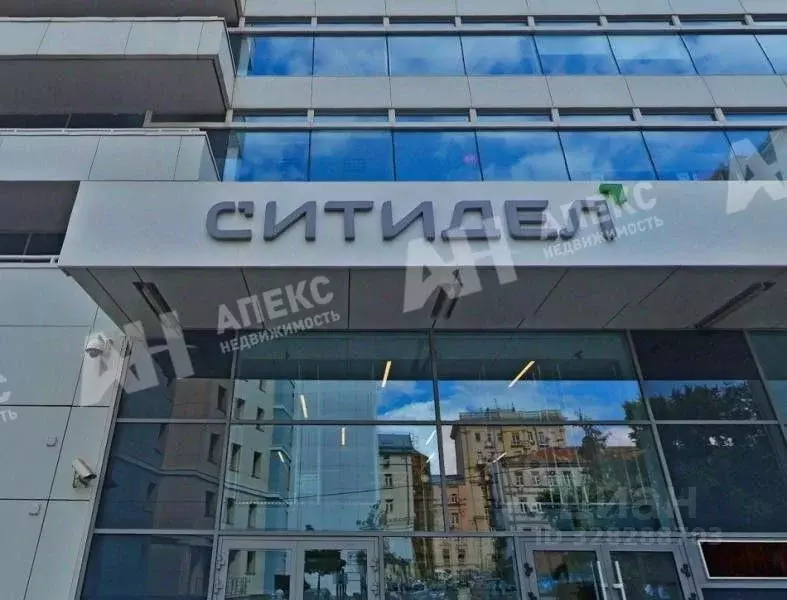 Помещение свободного назначения в Москва ул. Земляной Вал, 9 (911 м) - Фото 1