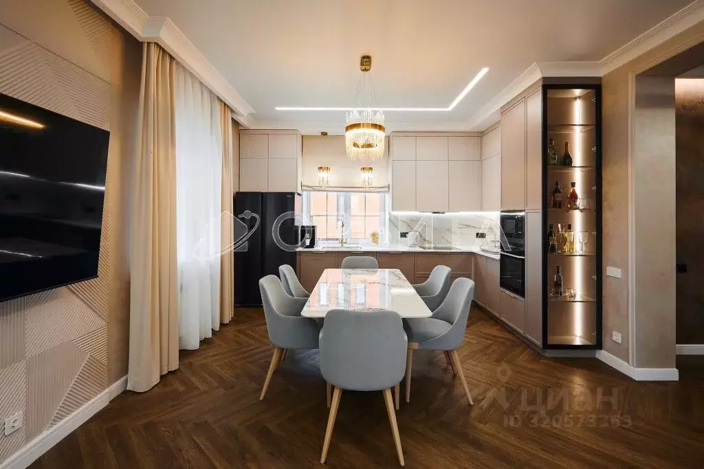 Дом в Тюменская область, Тюмень ул. Умельцев, 3А (164 м) - Фото 1