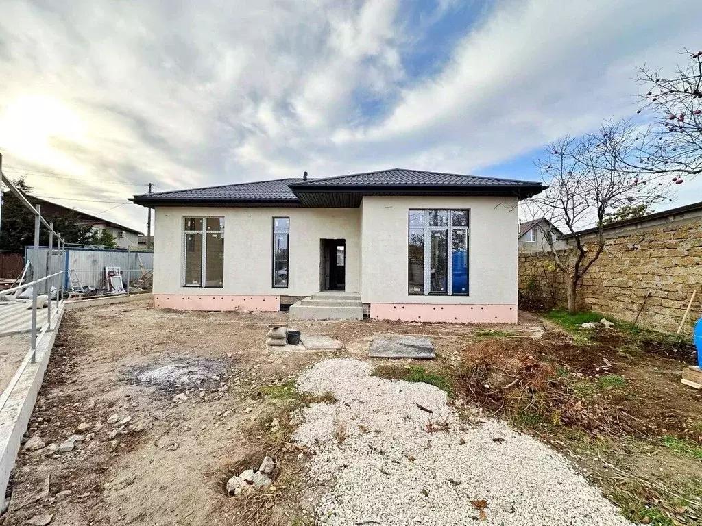 Дом в Севастополь Строитель садовое товарищество, ул. Ежевичная (110 ... - Фото 1