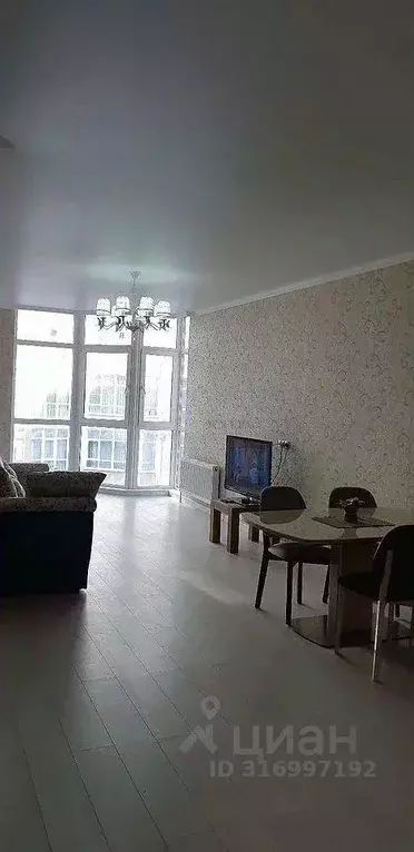 Квартира, 2 комнаты, 72 м - Фото 0