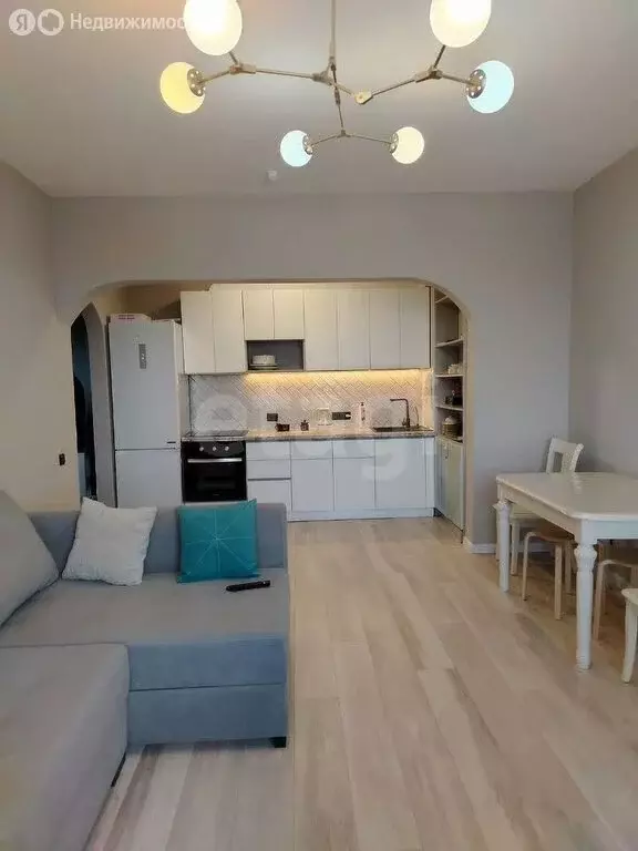 1-комнатная квартира: Иркутск, улица Лермонтова, 81/15 (52.6 м) - Фото 1