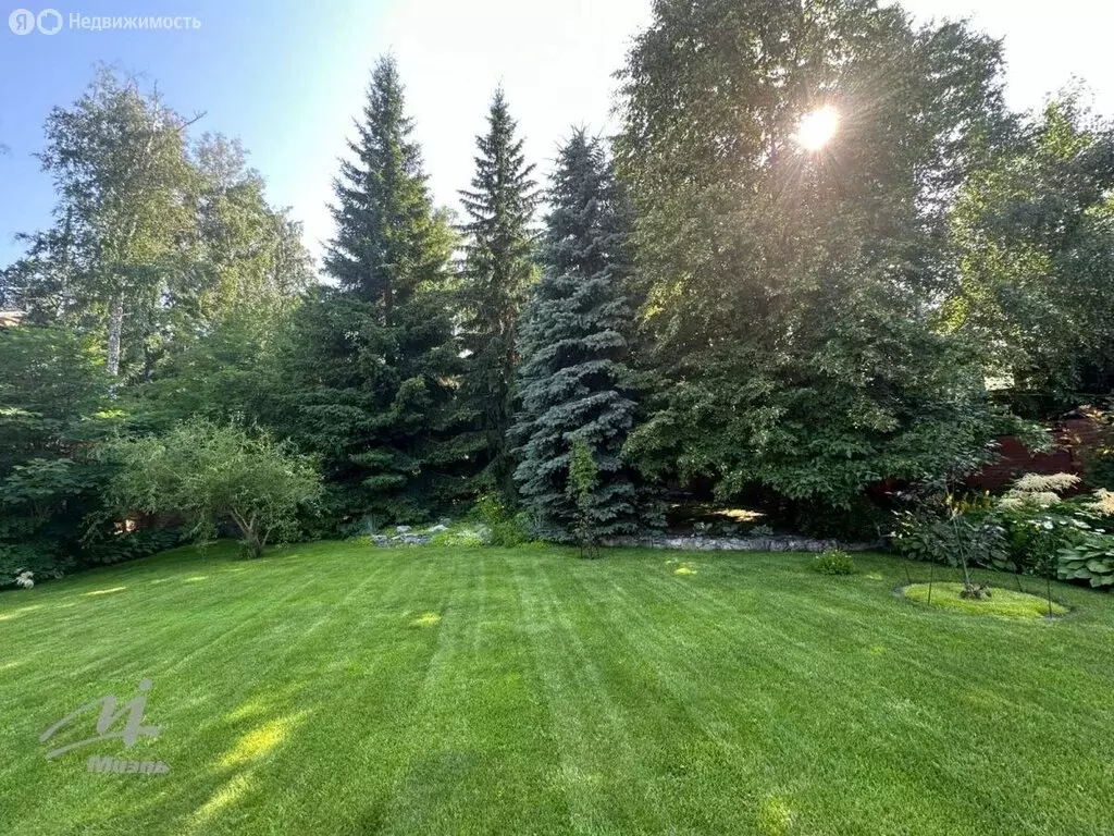 Дом в Барнаул, проезд Лесная Поляна (445.2 м) - Фото 1