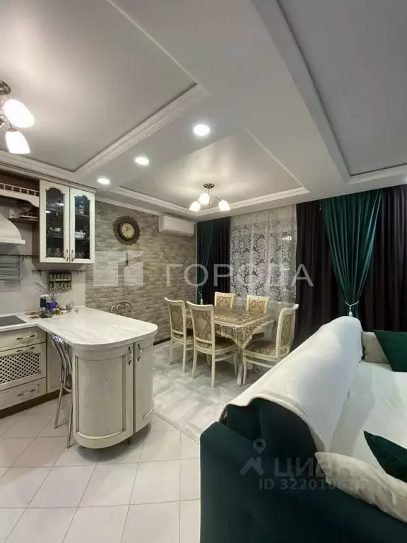 3-к кв. Алтайский край, Барнаул ул. 65 лет Победы, 41 (93.1 м) - Фото 0
