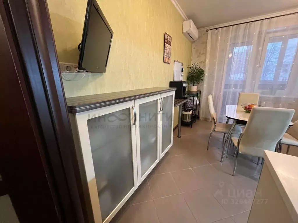 3-к кв. Москва ул. Медиков, 14к2 (77.8 м) - Фото 2