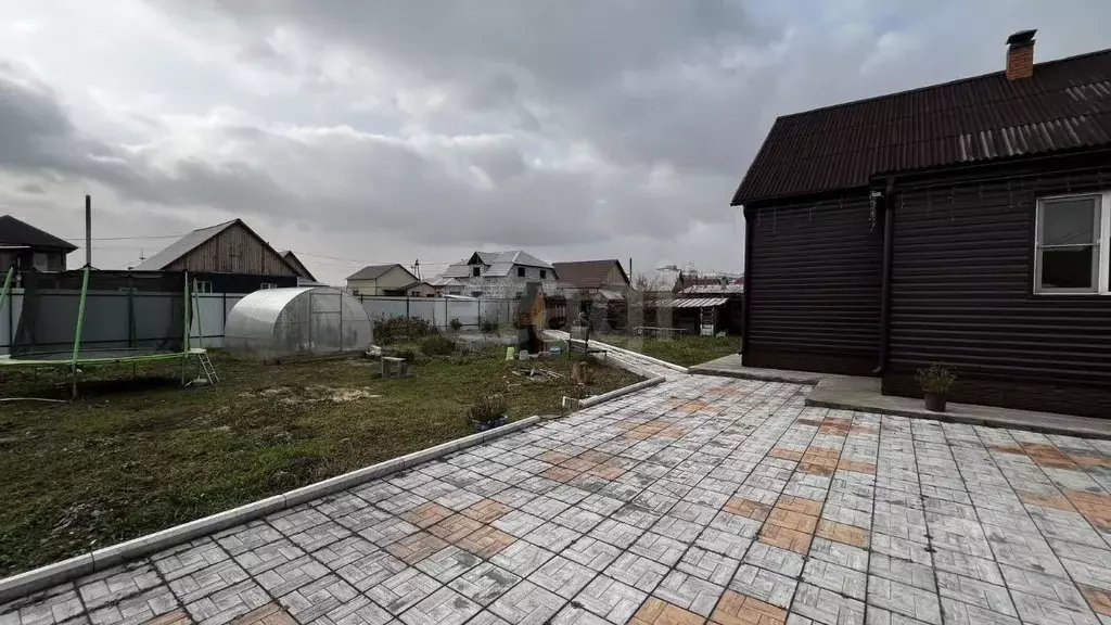 Дом в Бурятия, Улан-Удэ ул. Антонова, 73 (90 м) - Фото 1