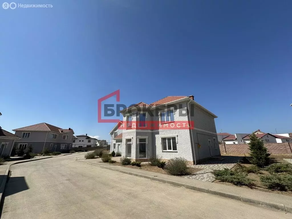 Дом в Заозёрное, Космическая улица, 43А (200 м) - Фото 1