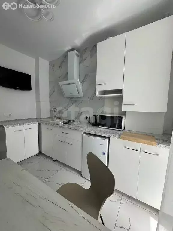 1-комнатная квартира: Калининград, Елизаветинская улица, 8 (35 м) - Фото 0