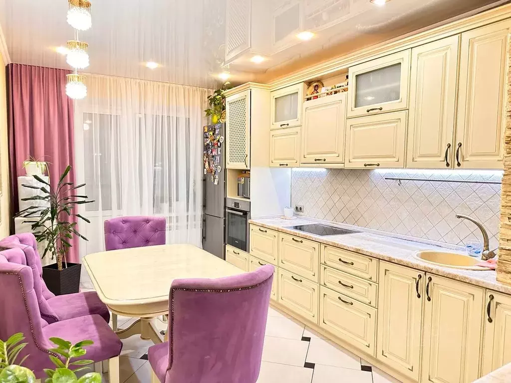 3-к кв. Брянская область, Брянск Московский просп., 162 (80.0 м) - Фото 1